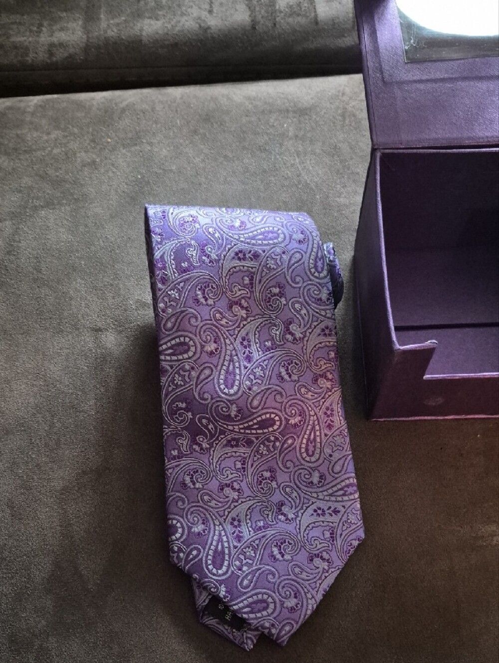 Purple Paisley Men’s Tie In Box